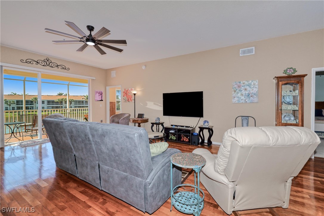 9225 Belleza Way 203 Property Photo 7
