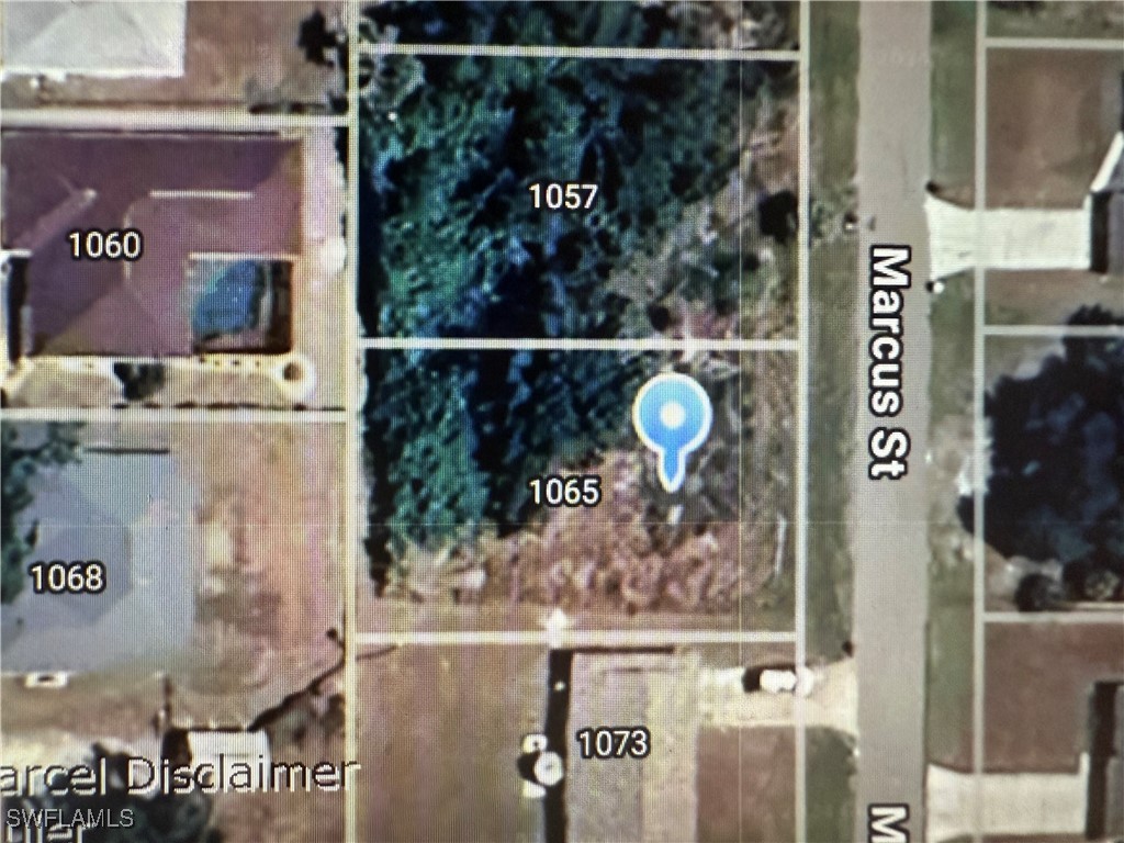 1065 Marcus St Property Photo 2