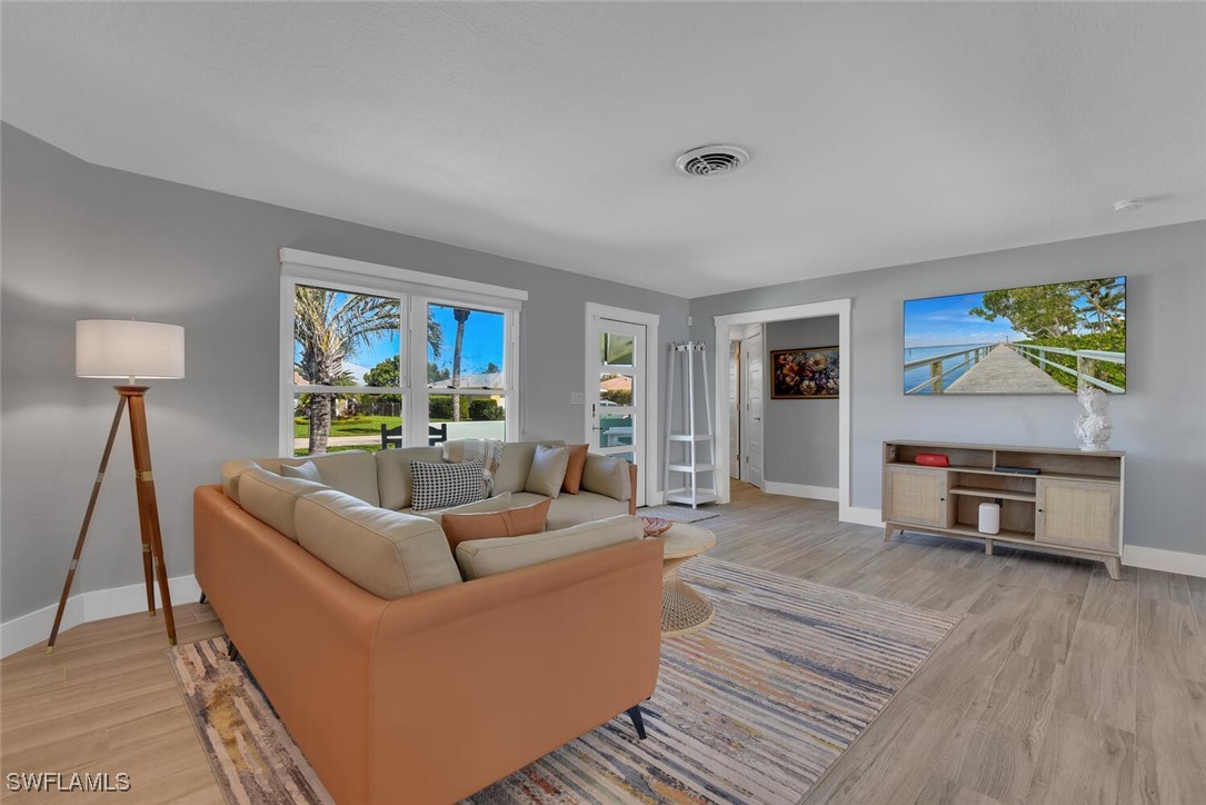 2328 Clipper Way Property Photo 14