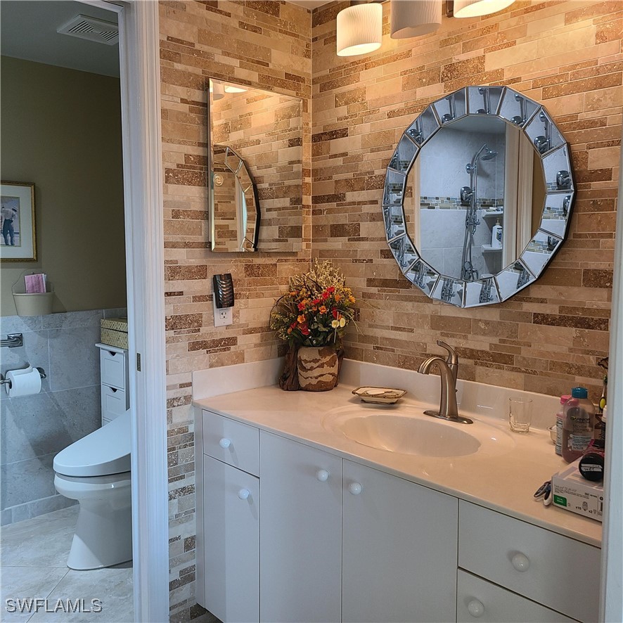 20151 Ian Ct 309 Property Photo 9