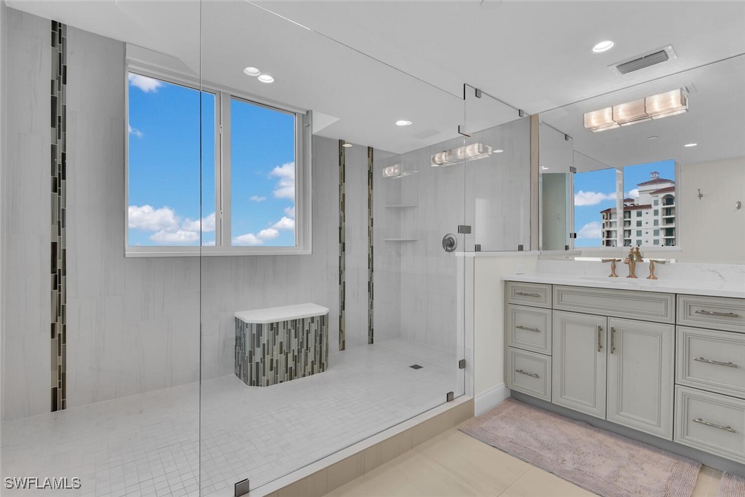 7515 Pelican Bay Blvd 17d Property Photo 22