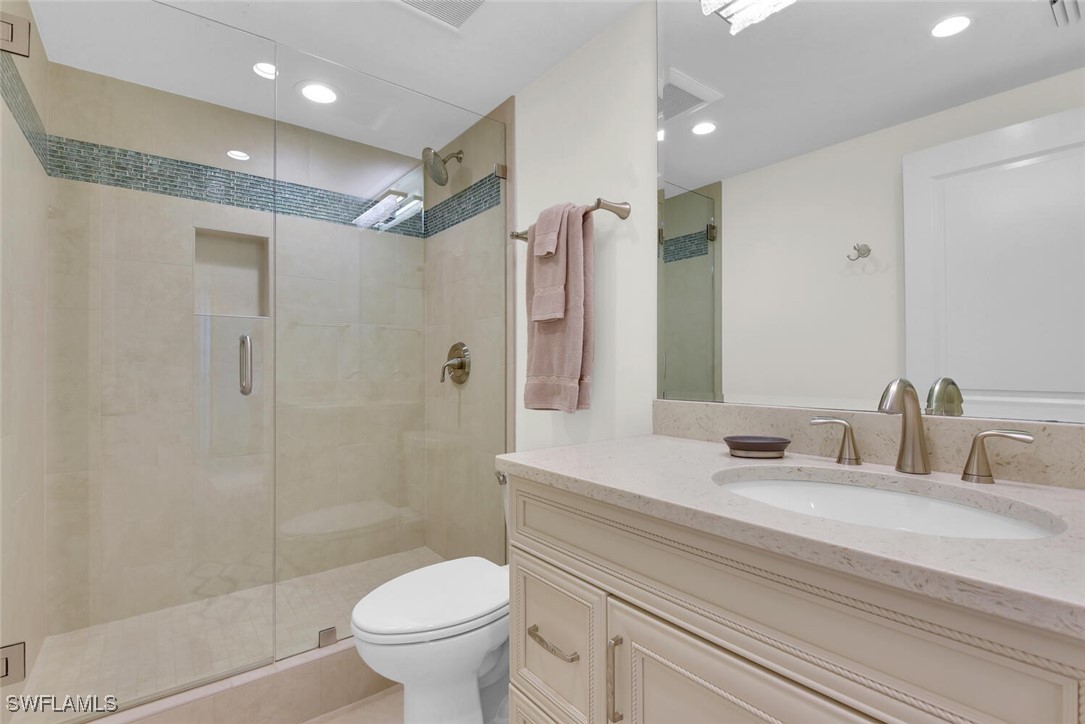 7515 Pelican Bay Blvd 17d Property Photo 28