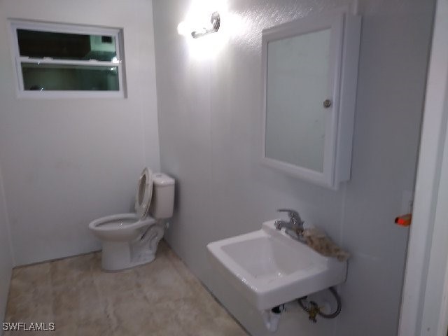 2250 Fowler St Property Photo 10