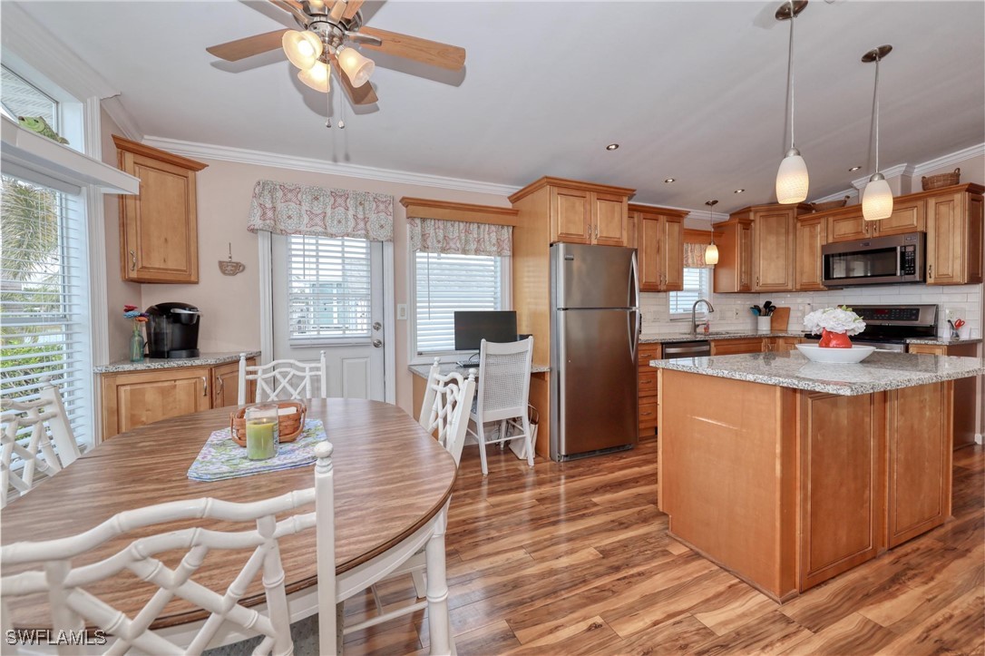 3034 Canoe Pt Property Photo 16