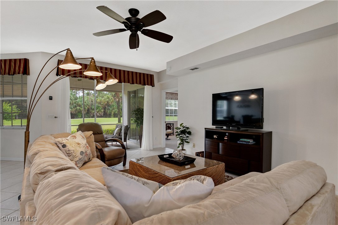 2264 Ashton Oaks Ln 4-102 Property Photo 9