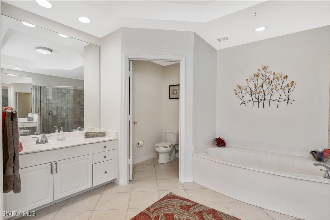 2264 Ashton Oaks Ln 4-102 Property Photo 16