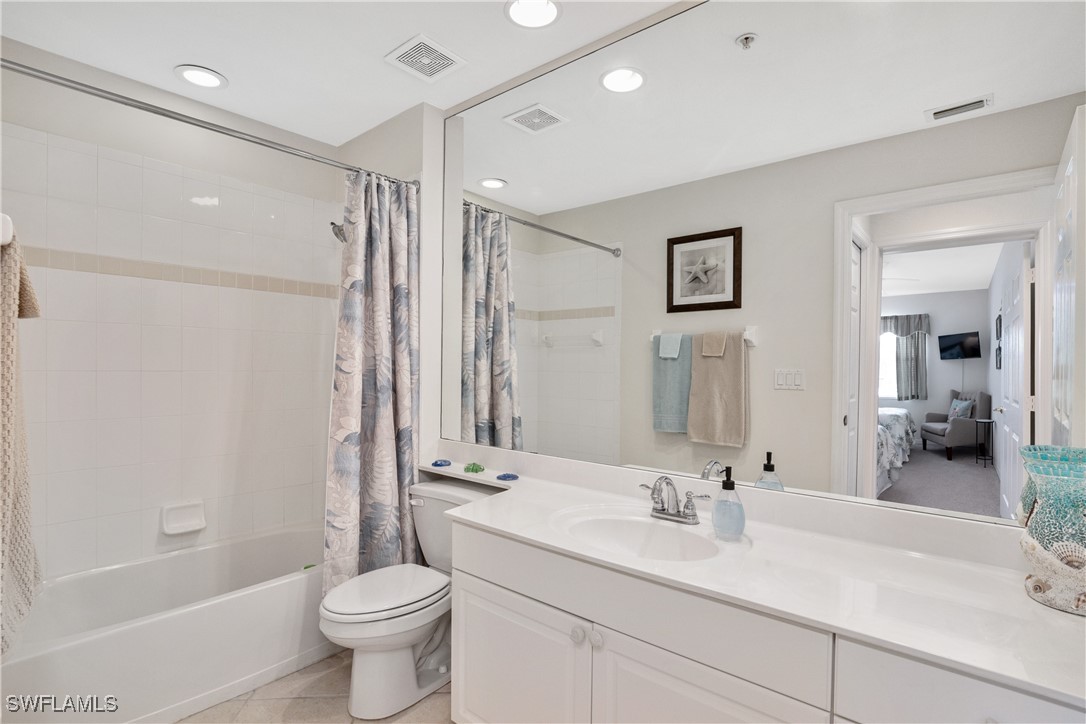 2264 Ashton Oaks Ln 4-102 Property Photo 19