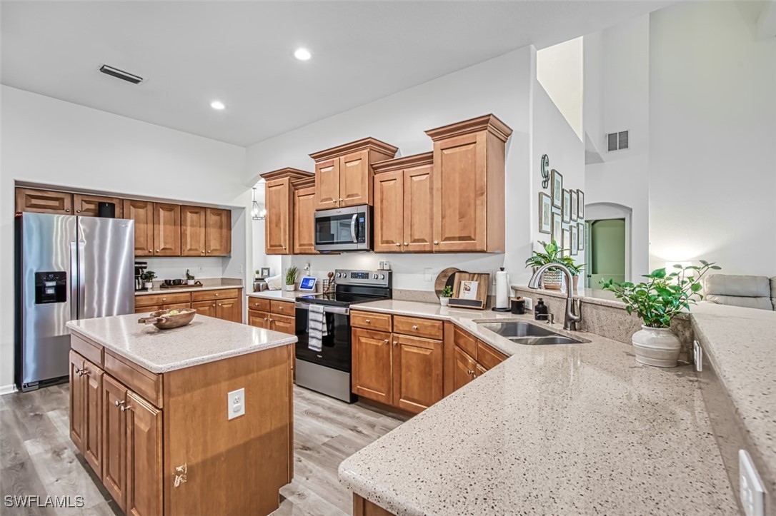 12517 Gemstone Ct Property Photo 13