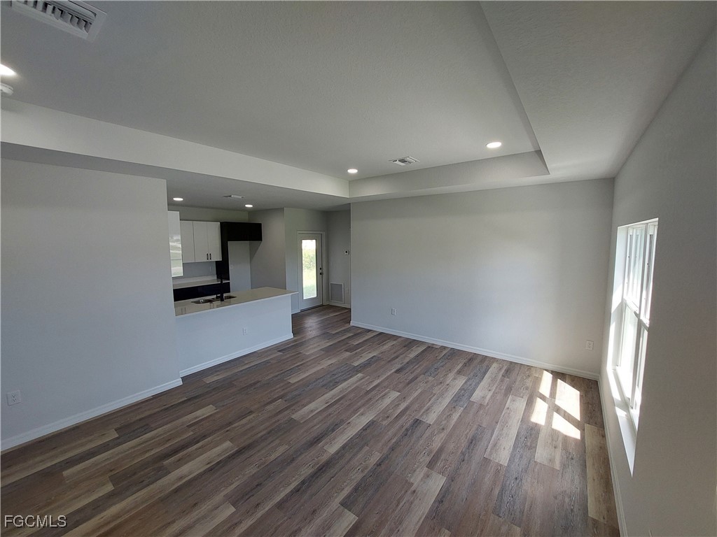 830 Dawhert Ave S Property Photo 3