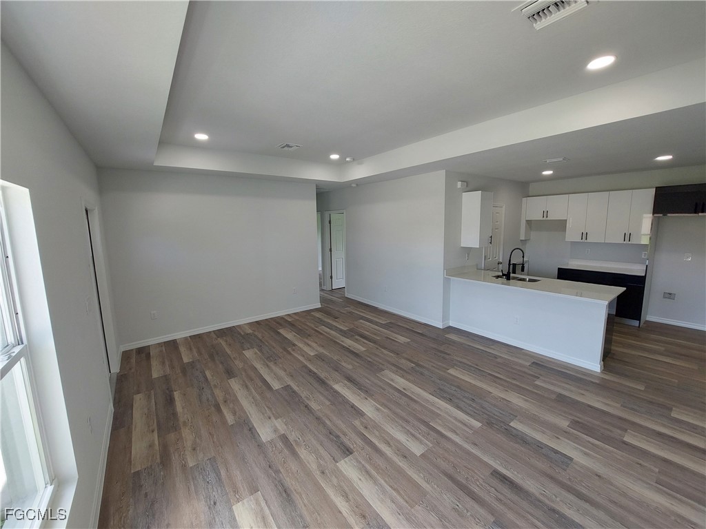 830 Dawhert Ave S Property Photo 4