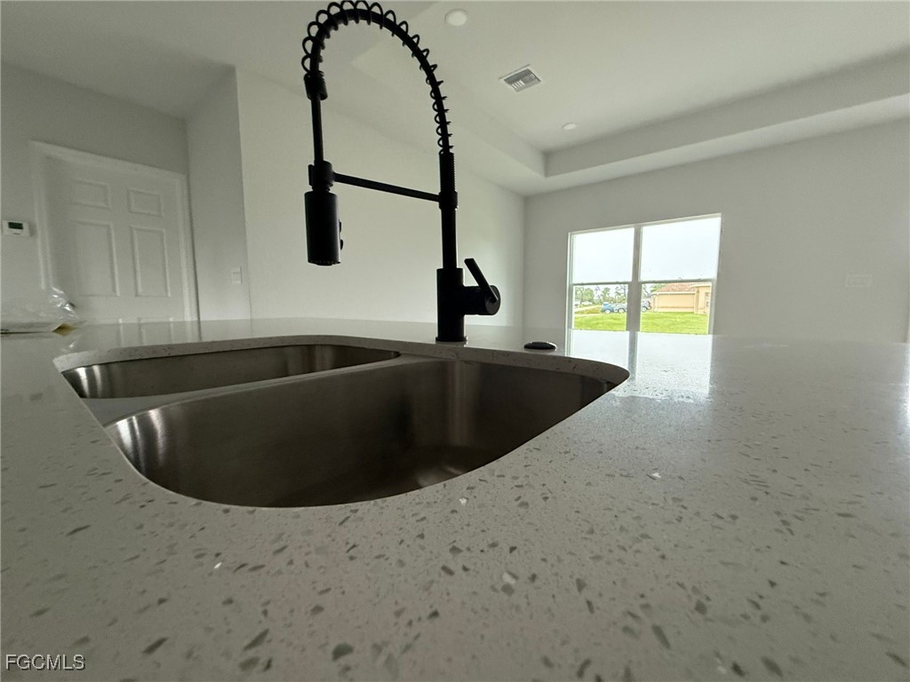 830 Dawhert Ave S Property Photo 8