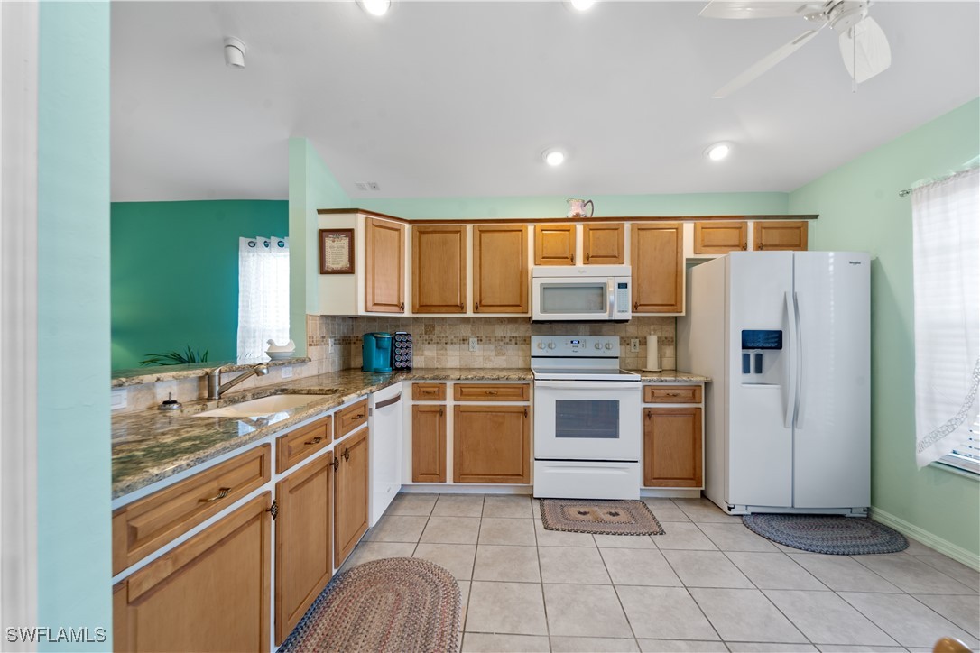 15721 Beachcomber Ave Property Photo 12