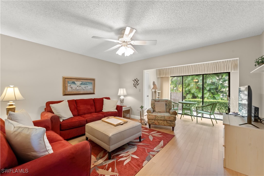 5487 Peppertree Dr 5 Property Photo 12