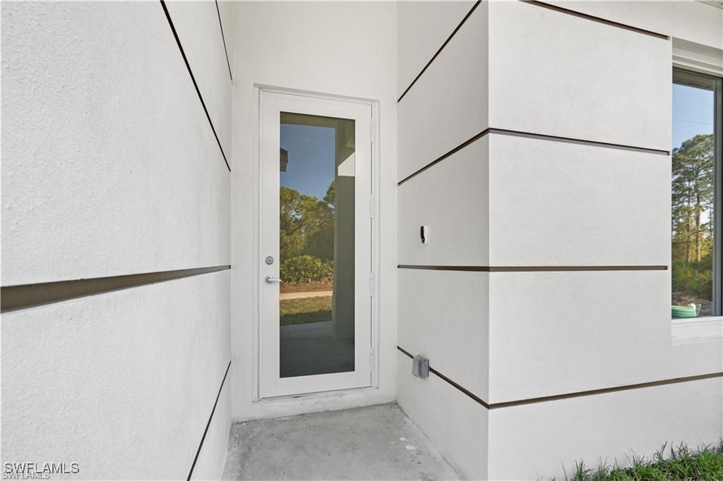 1059 Asther St E Property Photo 2