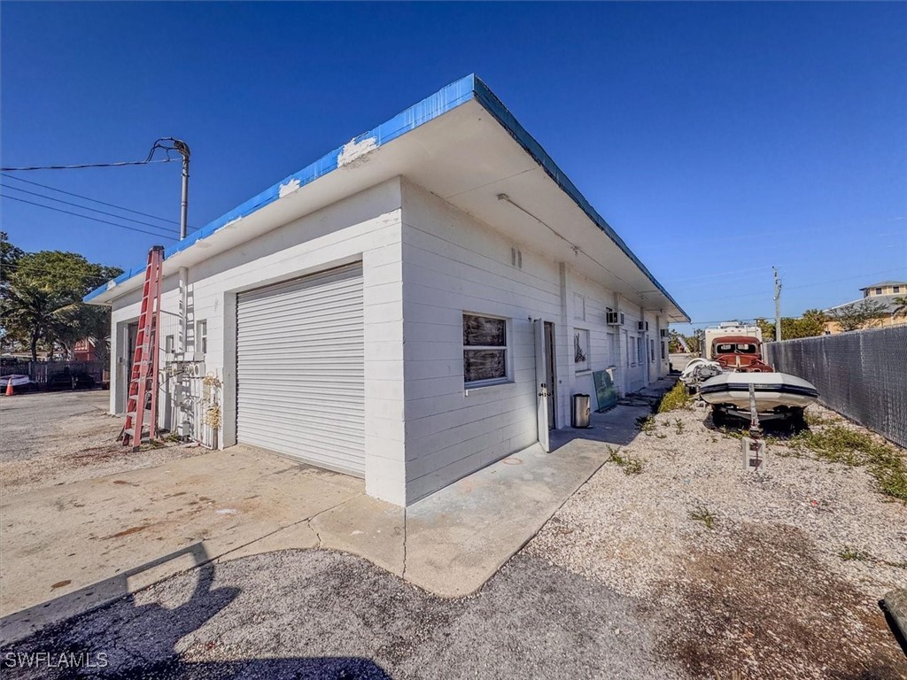17671 + 17681 San Carlos Blvd Property Photo 19