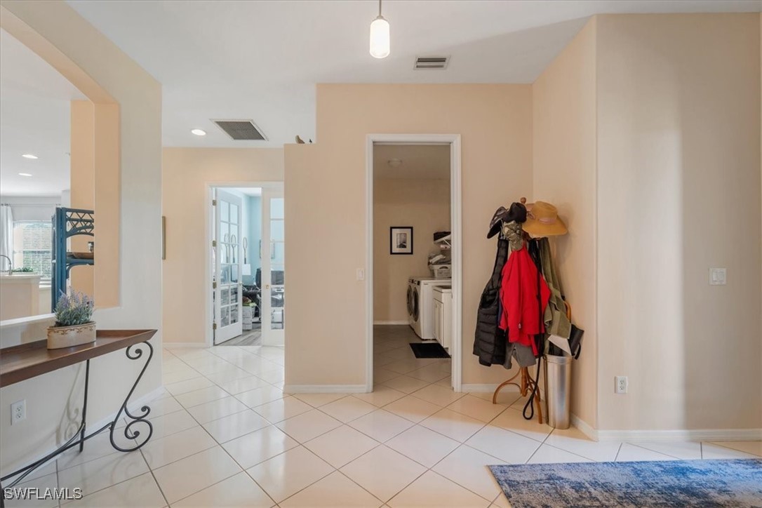 2306 Bainmar Dr Property Photo 3