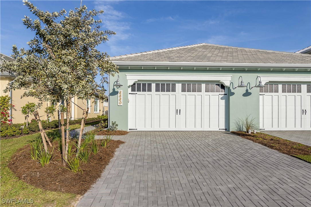 8880 Yucatan Ct Property Photo 3