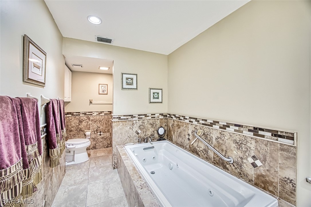 13180 Oakmont Dr 2 Property Photo 24