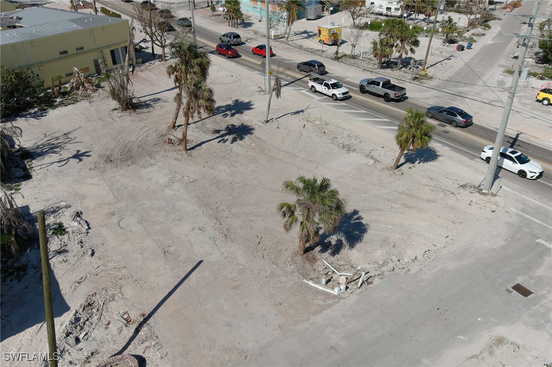 2330-2370 Estero Blvd Property Photo 4