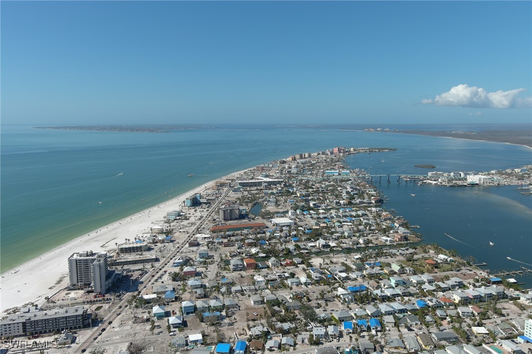 2330-2370 Estero Blvd Property Photo 11