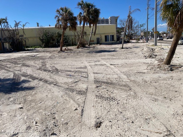 2330-2370 Estero Blvd Property Photo 14