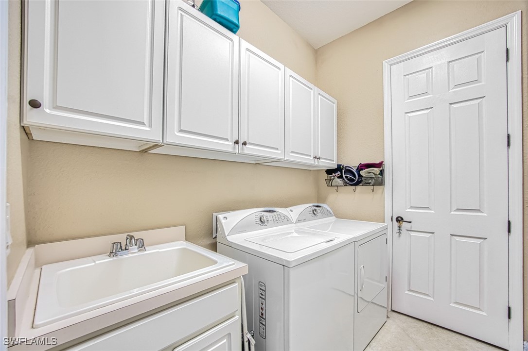 10975 Longwing Dr Property Photo 44