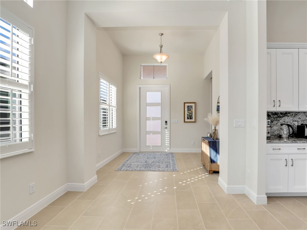 9288 Cayman Dr Property Photo 7