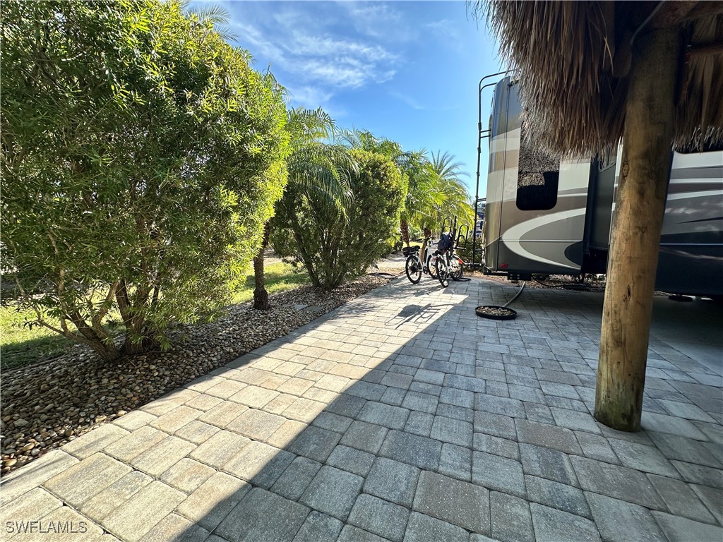 10317 Prairie Iris Trl Property Photo 10
