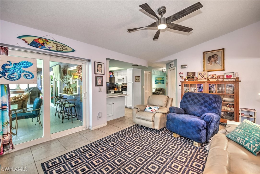 1413 Se 36th St Property Photo 9