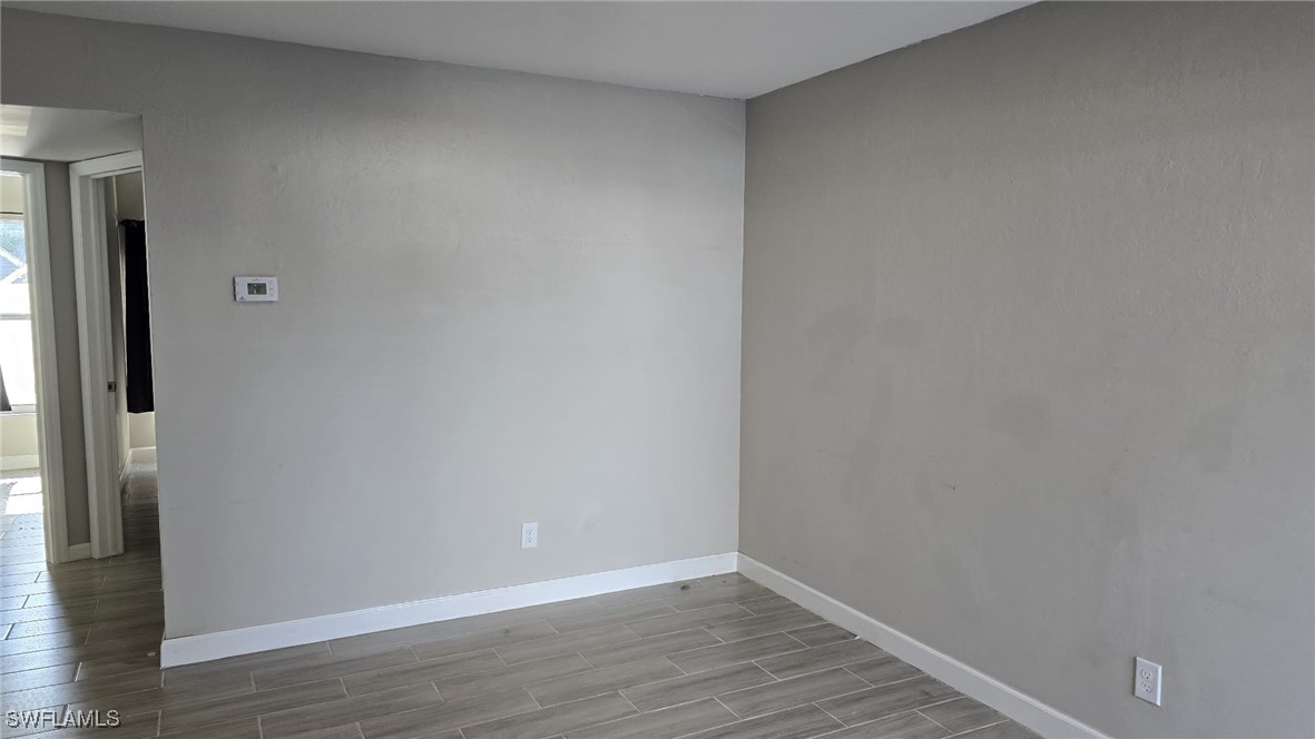 2450 Katherine St Property Photo 6