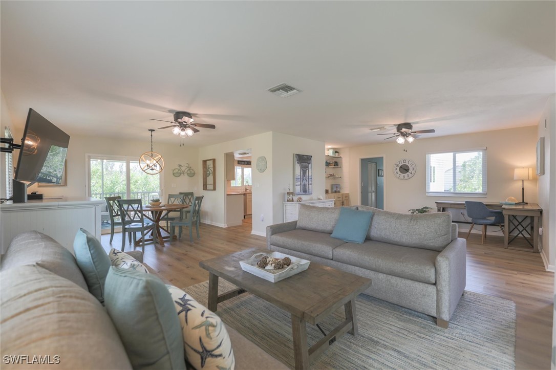 1684 Bunting Ln Property Photo 18