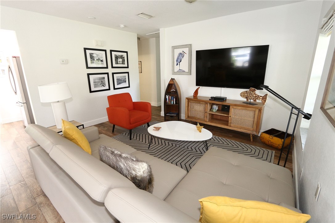 714 11th St N Property Photo 5