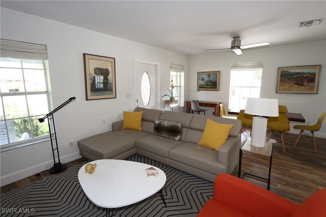 714 11th St N Property Photo 6