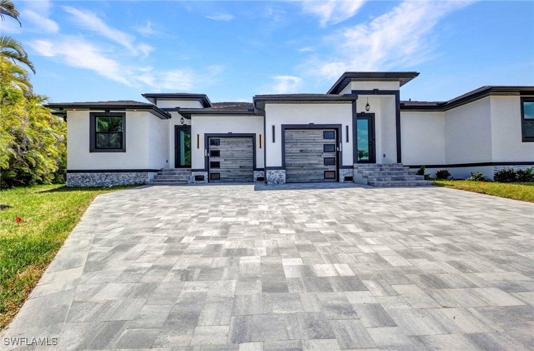 1327 Wesley Dr Property Photo 2