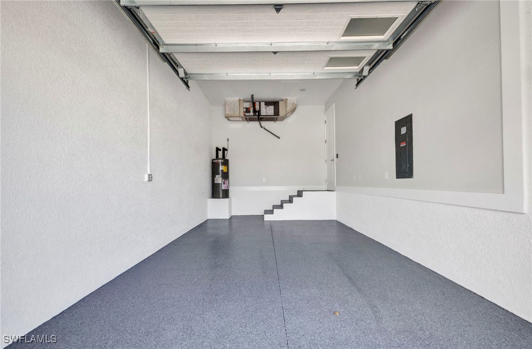 1327 Wesley Dr Property Photo 28