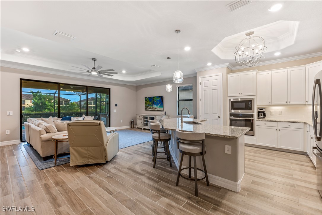 28075 Foxrock Ct Property Photo 5