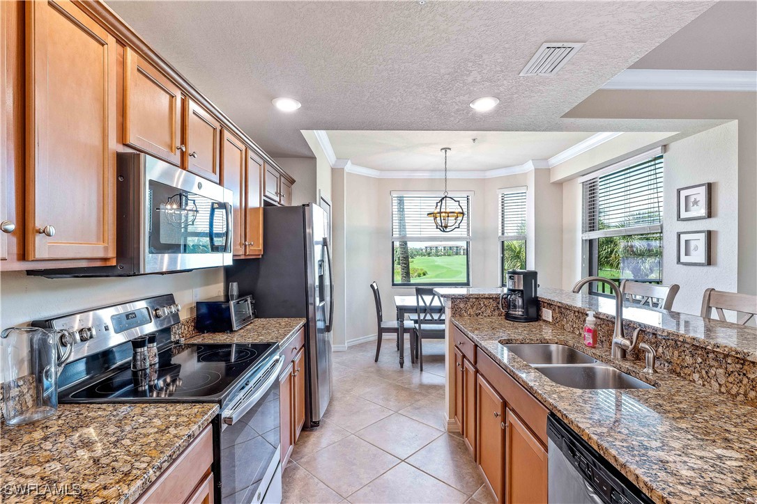 18011 Bonita National Blvd 927 Property Photo 3