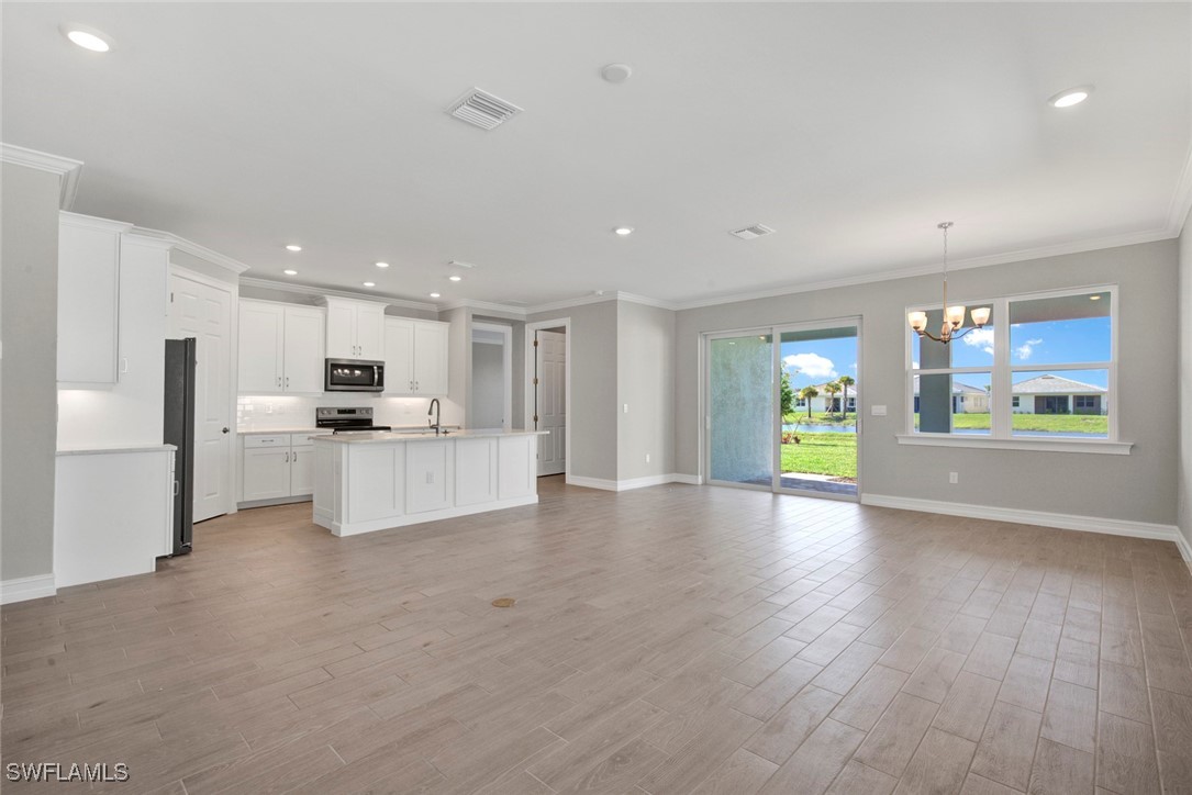 28028 Sanibel Sands St Property Photo 2