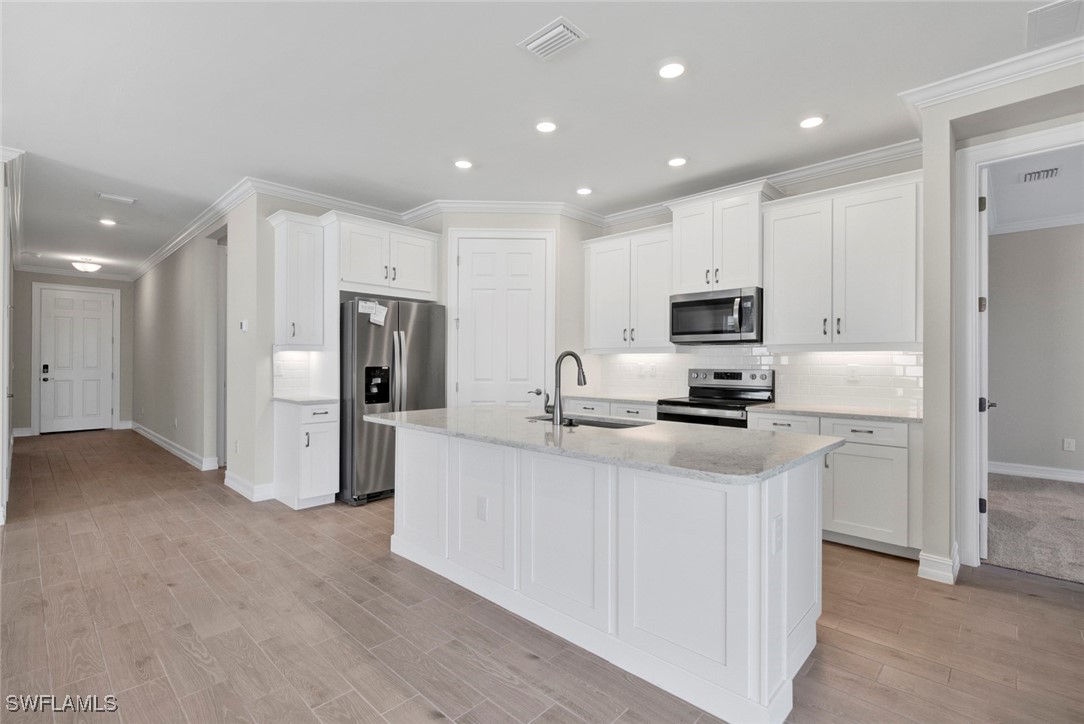 28028 Sanibel Sands St Property Photo 4