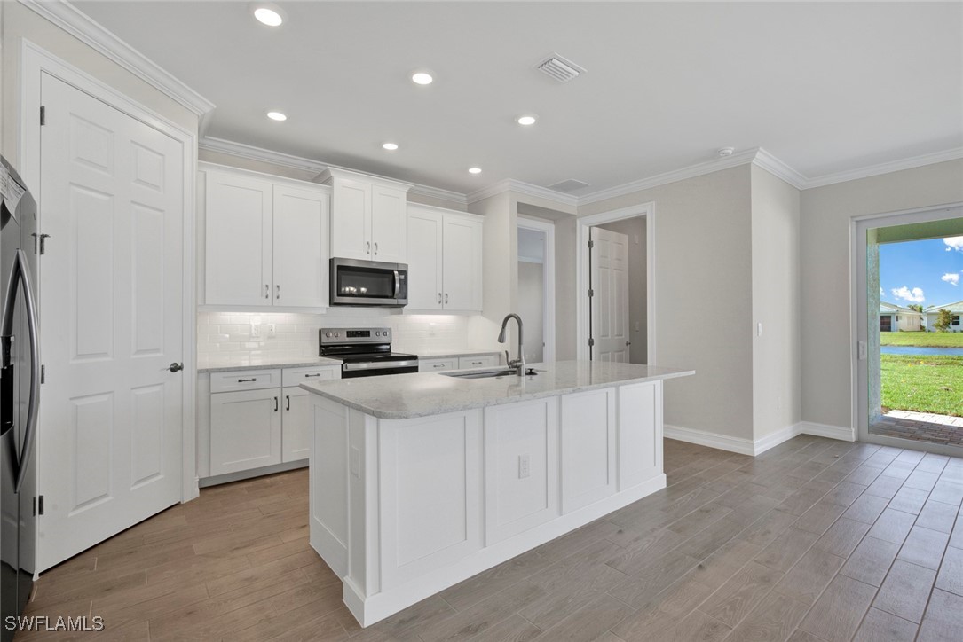 28028 Sanibel Sands St Property Photo 6