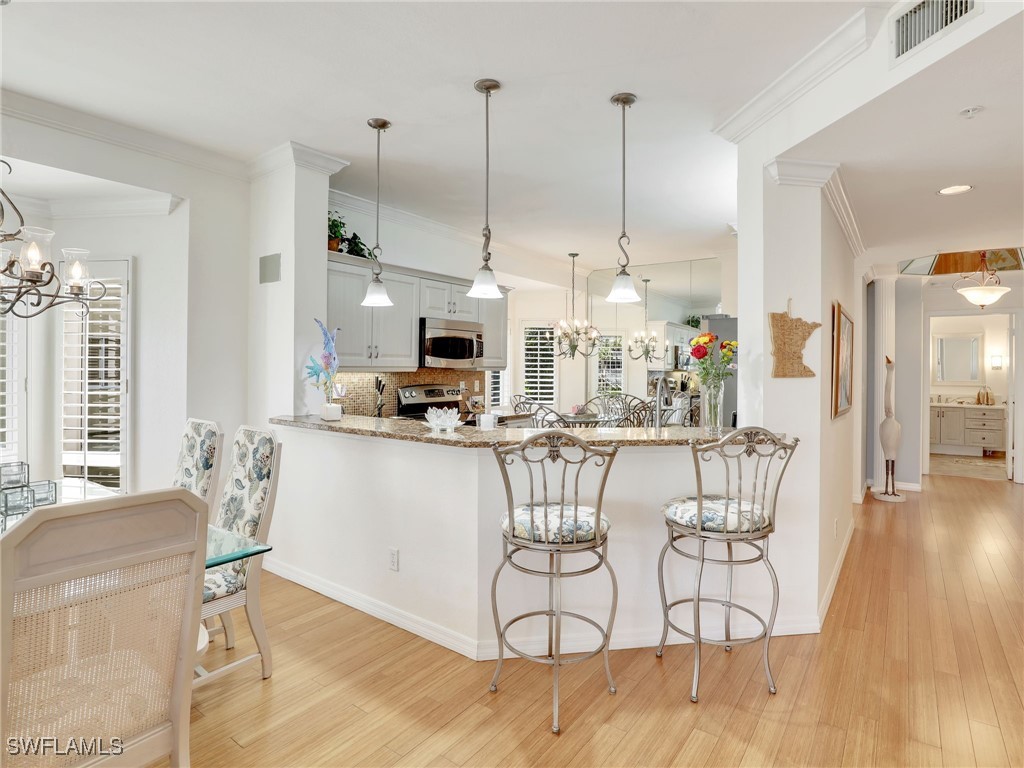 7734 Pebble Creek Cir 104 Property Photo 6