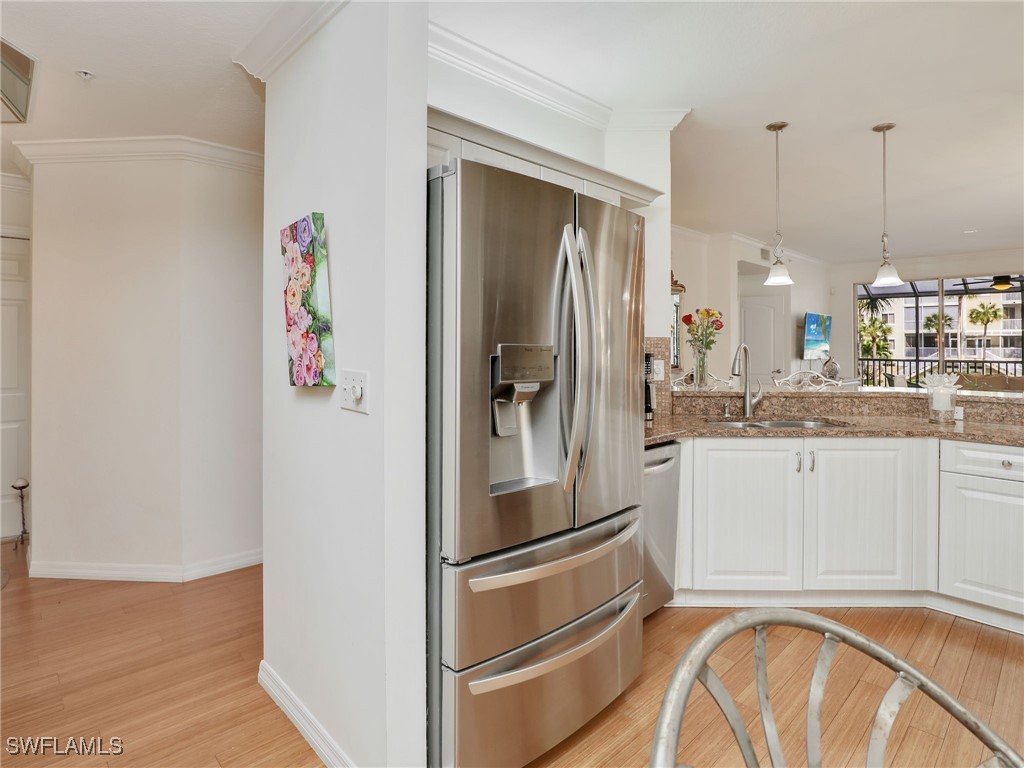 7734 Pebble Creek Cir 104 Property Photo 8