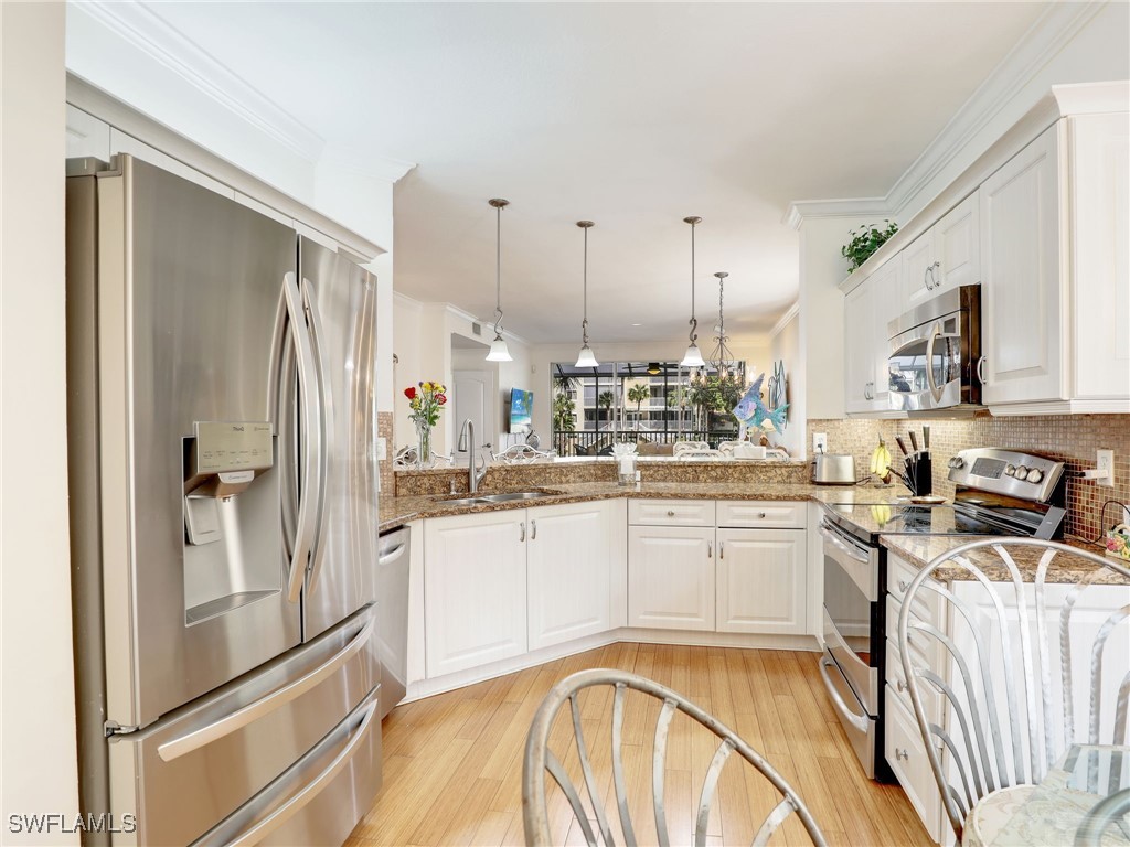 7734 Pebble Creek Cir 104 Property Photo 11