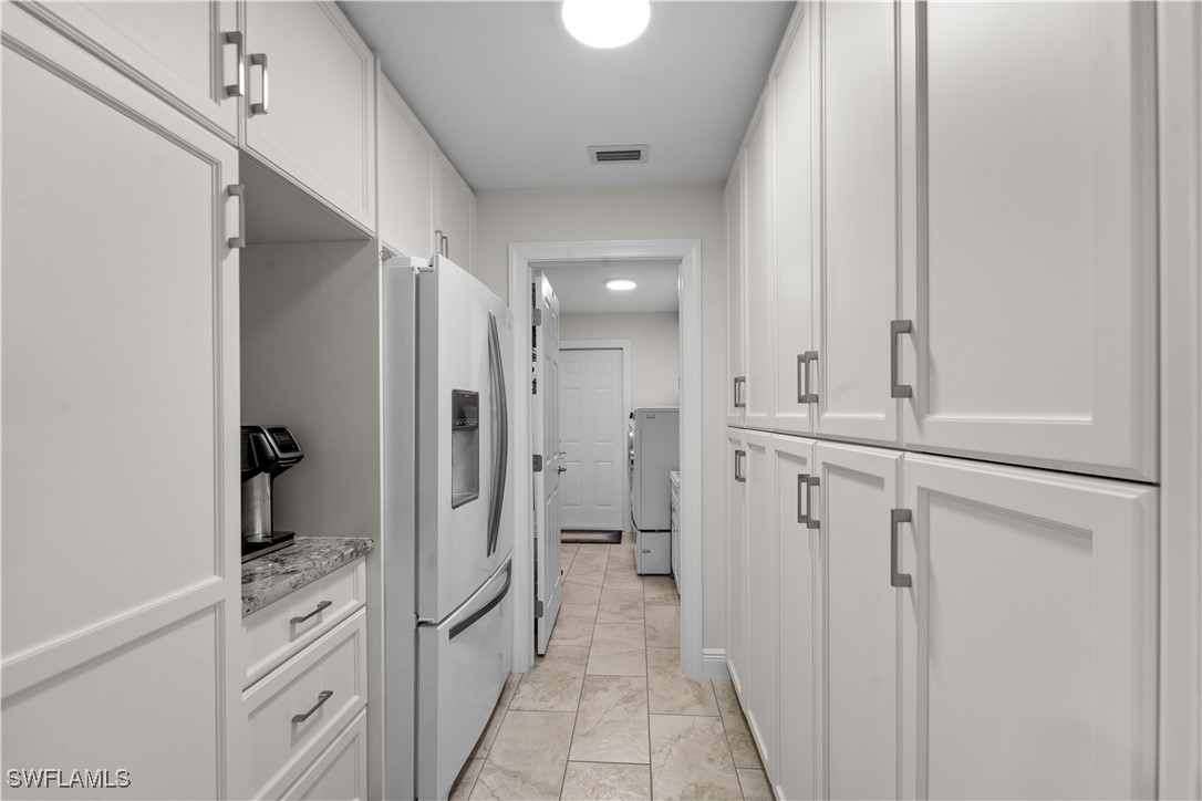 4476 Windjammer Ln Property Photo 10