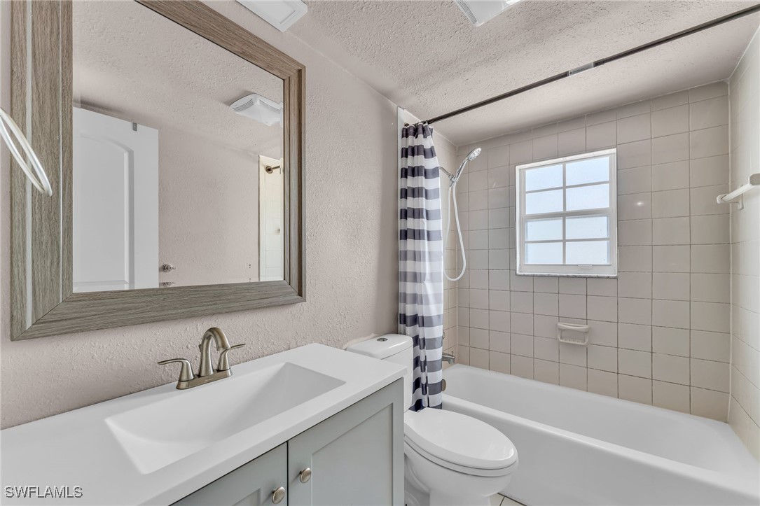 13401 Pine Needle Ln Property Photo 14