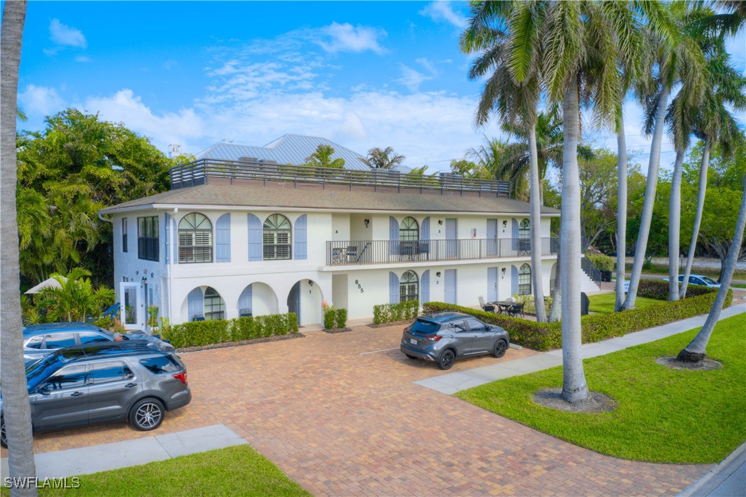 655 8th Ave S 3 Property Photo 5