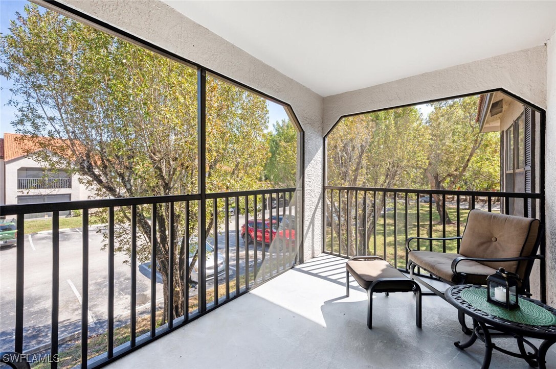 2190 Arbour Walk Cir 2221 Property Photo 20