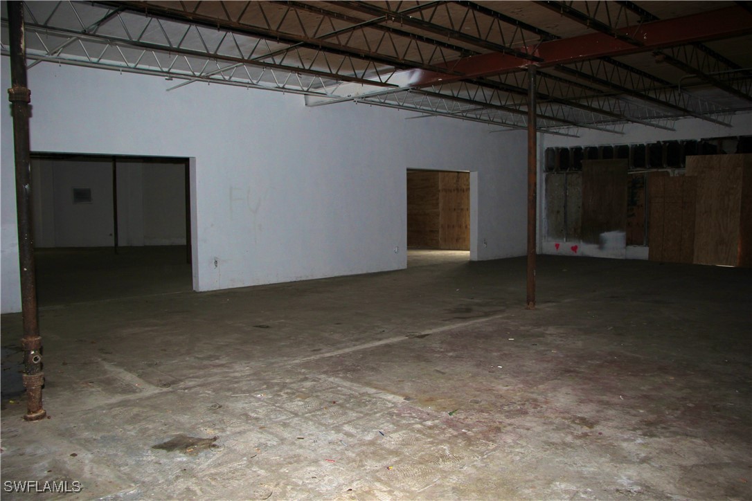 1181 N Tamiami Trl Property Photo 16