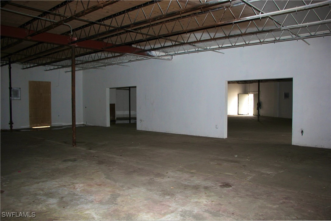 1181 N Tamiami Trl Property Photo 17