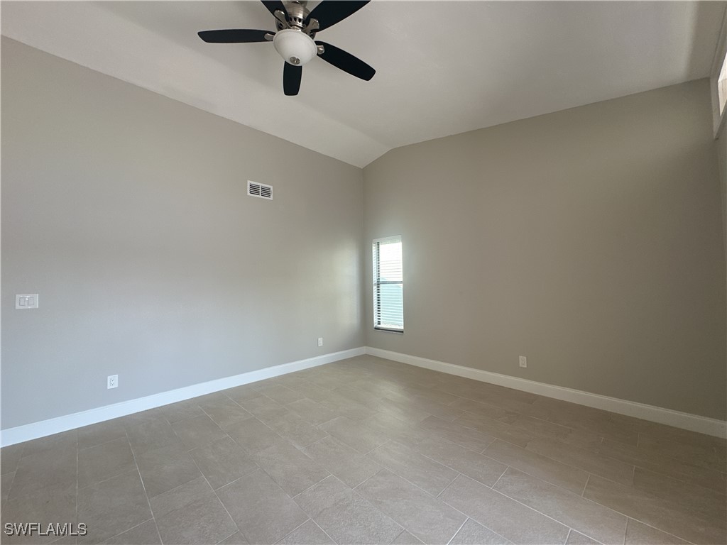 11358 Caravel Cir Property Photo 7